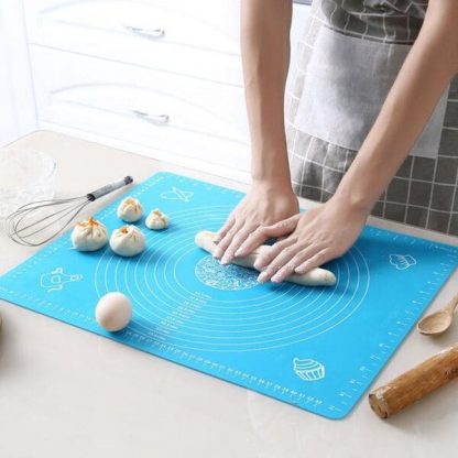 Силиконска подлога за месење тесто